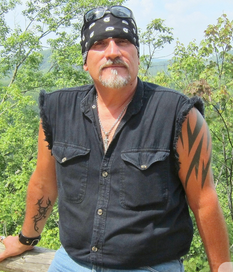 <strong>Tommy R.</strong>